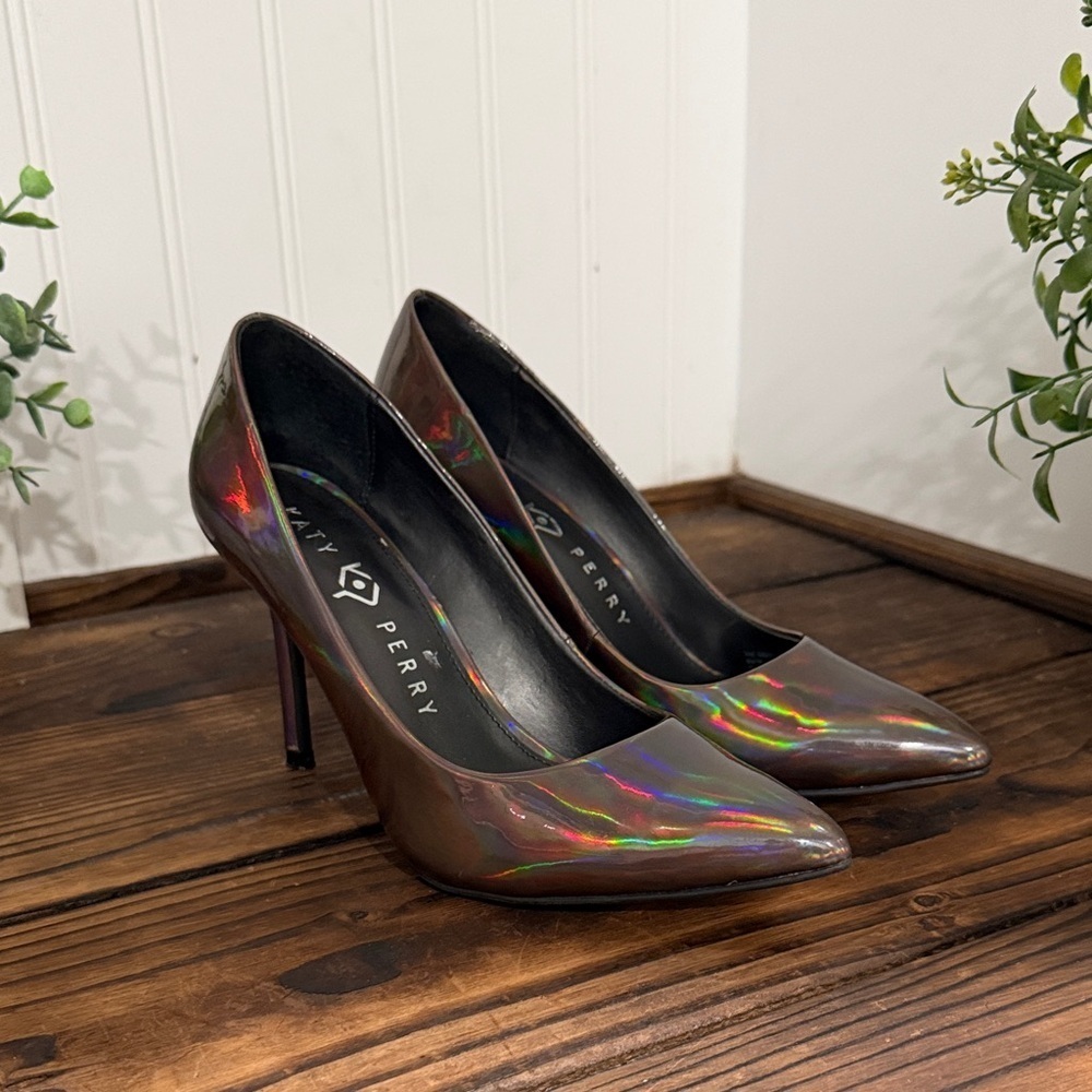 New Katy Perry Collection The Sissy Iridescent Black Heeled Pumps